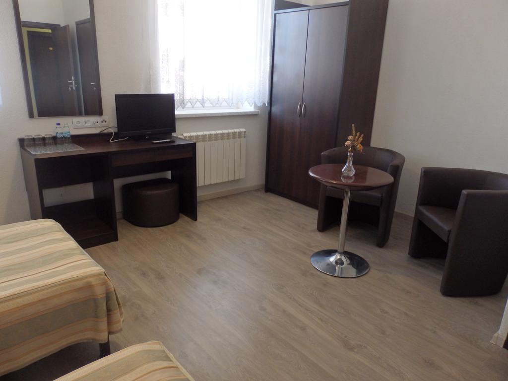 Gosciniec Borne Sulinowo - Byla Baza Wojskowa Hotel Luaran gambar