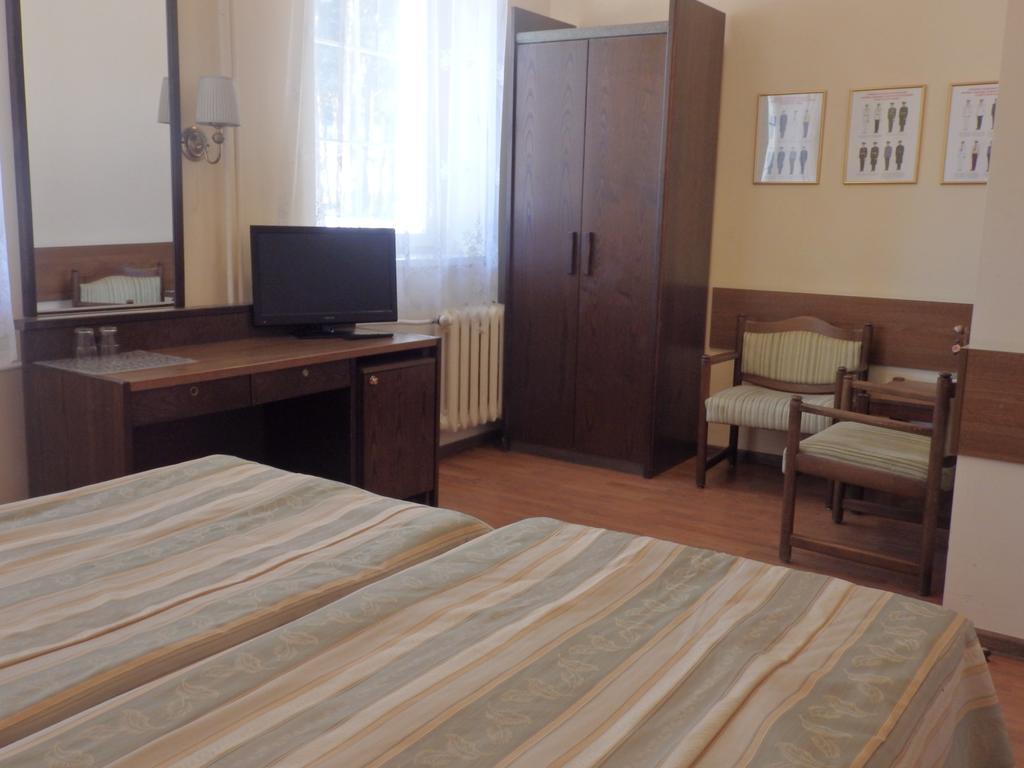 Gosciniec Borne Sulinowo - Byla Baza Wojskowa Hotel Bilik gambar
